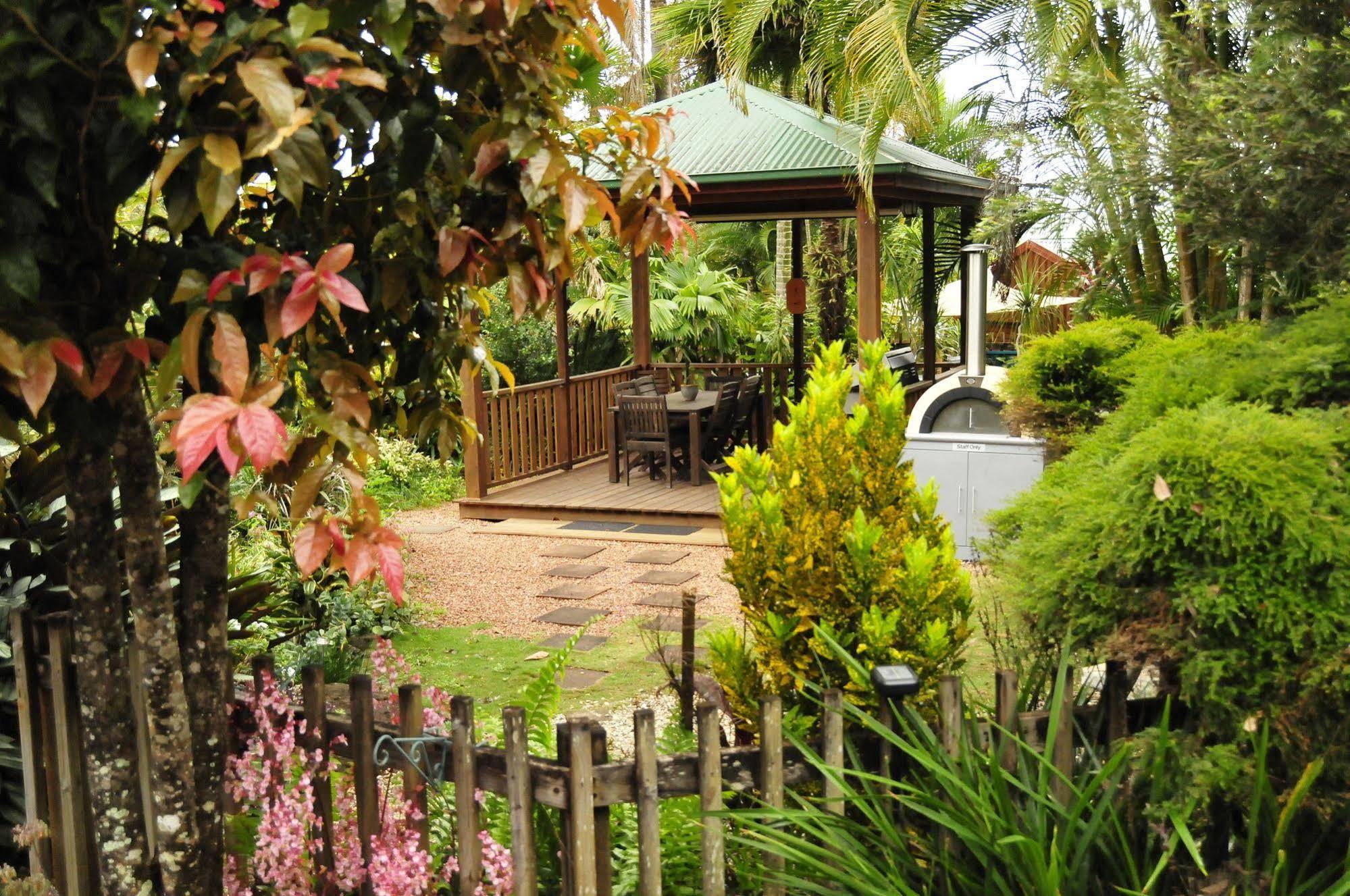 Kookaburra Motel Yungaburra Exterior photo